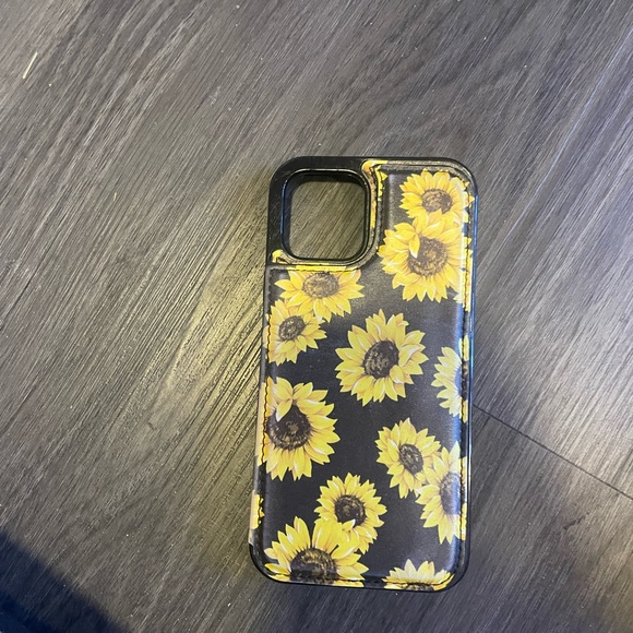 Stuff - Picture 2 of 4